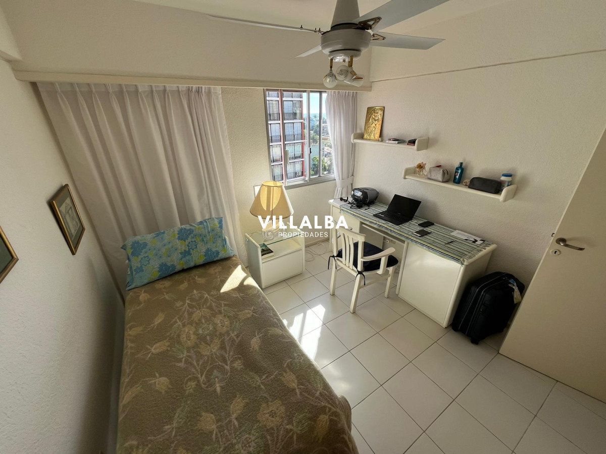 Apartamento ID.2888 - Departamento de 2 dormitorios en venta, Peninsula. 