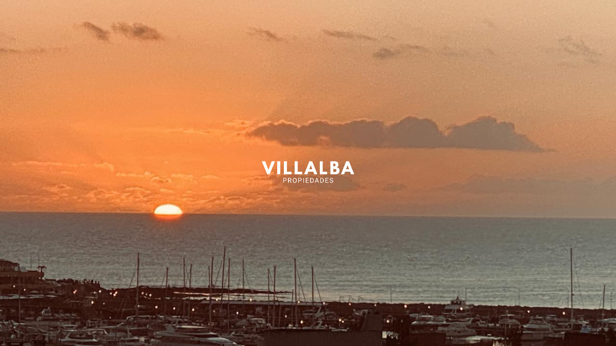 Apartamento ID.3635 - Vende departamento de 3 dormitorios con vista al Puerto, Punta del Este