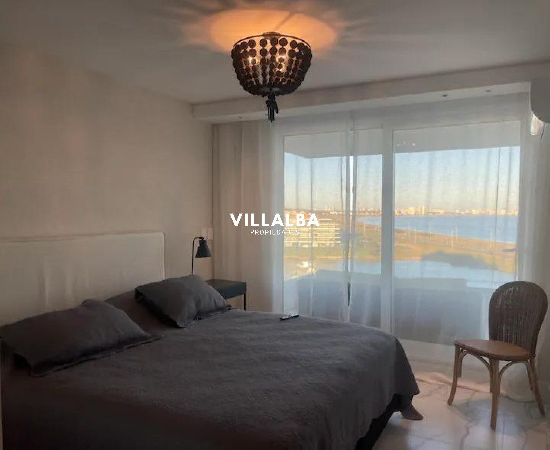 Apartamento ID.3358 - Vende apartamento con vista al mar de 3 suites, en Mansa- Punta del Este.