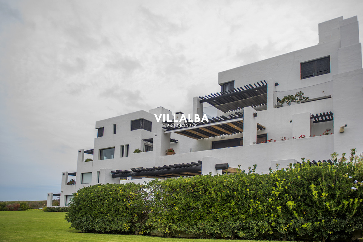 Apartamento ID.3923 - Venta Apartamento sobre la rambla,  Rincon del Indio.