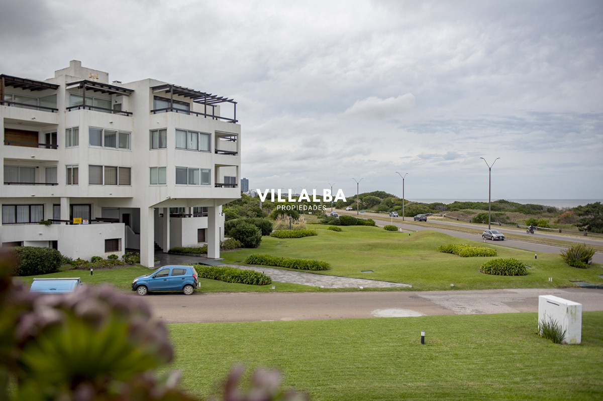 Apartamento ID.3923 - Venta Apartamento sobre la rambla,  Rincon del Indio.