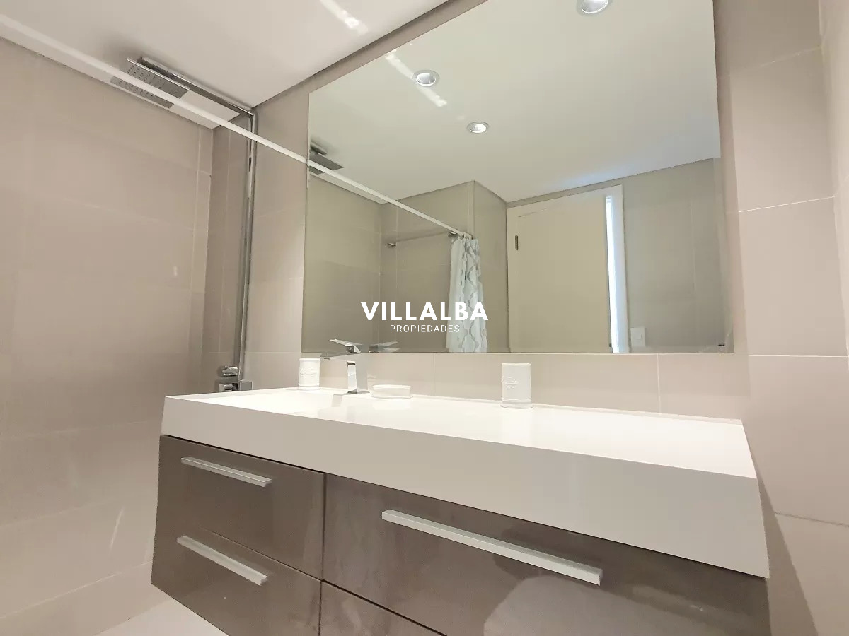 Apartamento ID.4249 - Departamento de 2 suites + depedencia en venta Frente al mar.