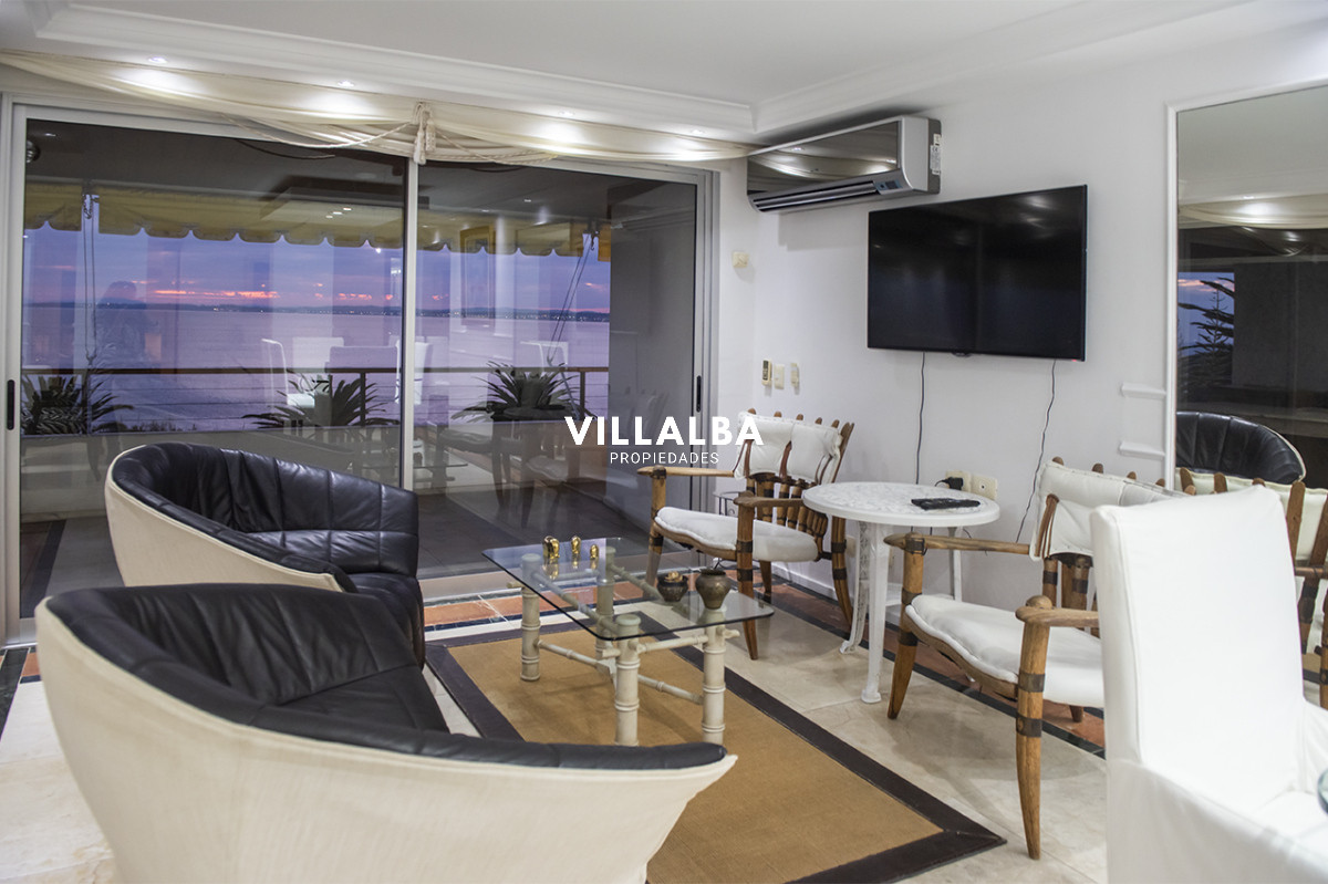 Apartamento ID.3641 - Edificio Espigon zona Puerto,  frente al mar. 