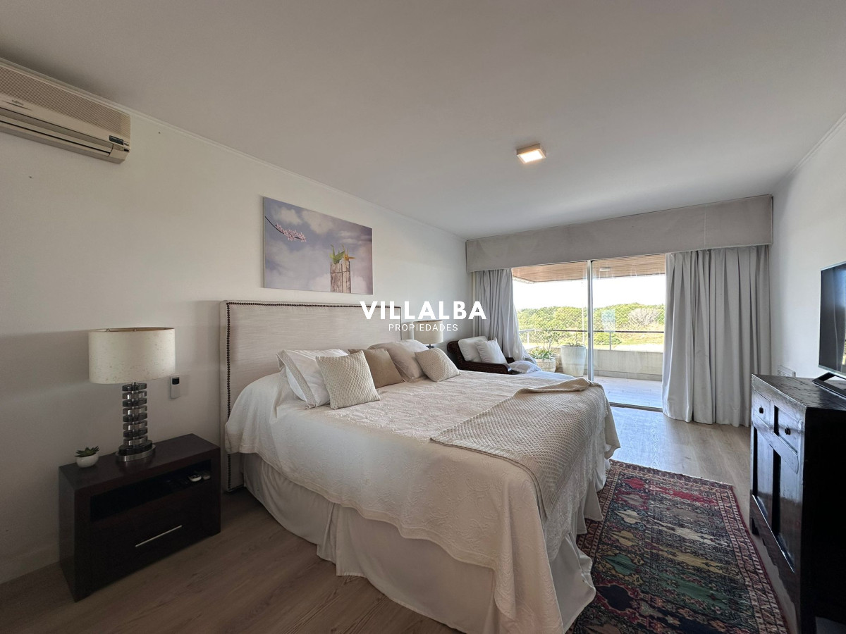 Apartamento ID.3610 - Se vende departamento de 4 dormitorios , Playa brava, Esturion