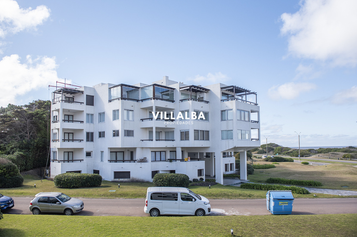 Apartamento ID.3923 - Venta Apartamento sobre la rambla,  Rincon del Indio.