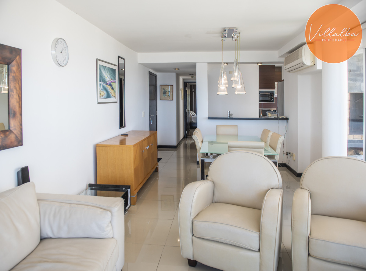 Apartamento ID.865 - Hermoso Ph con azotea propia, parrillero, 2 dormitorios, No te lo pierdas.