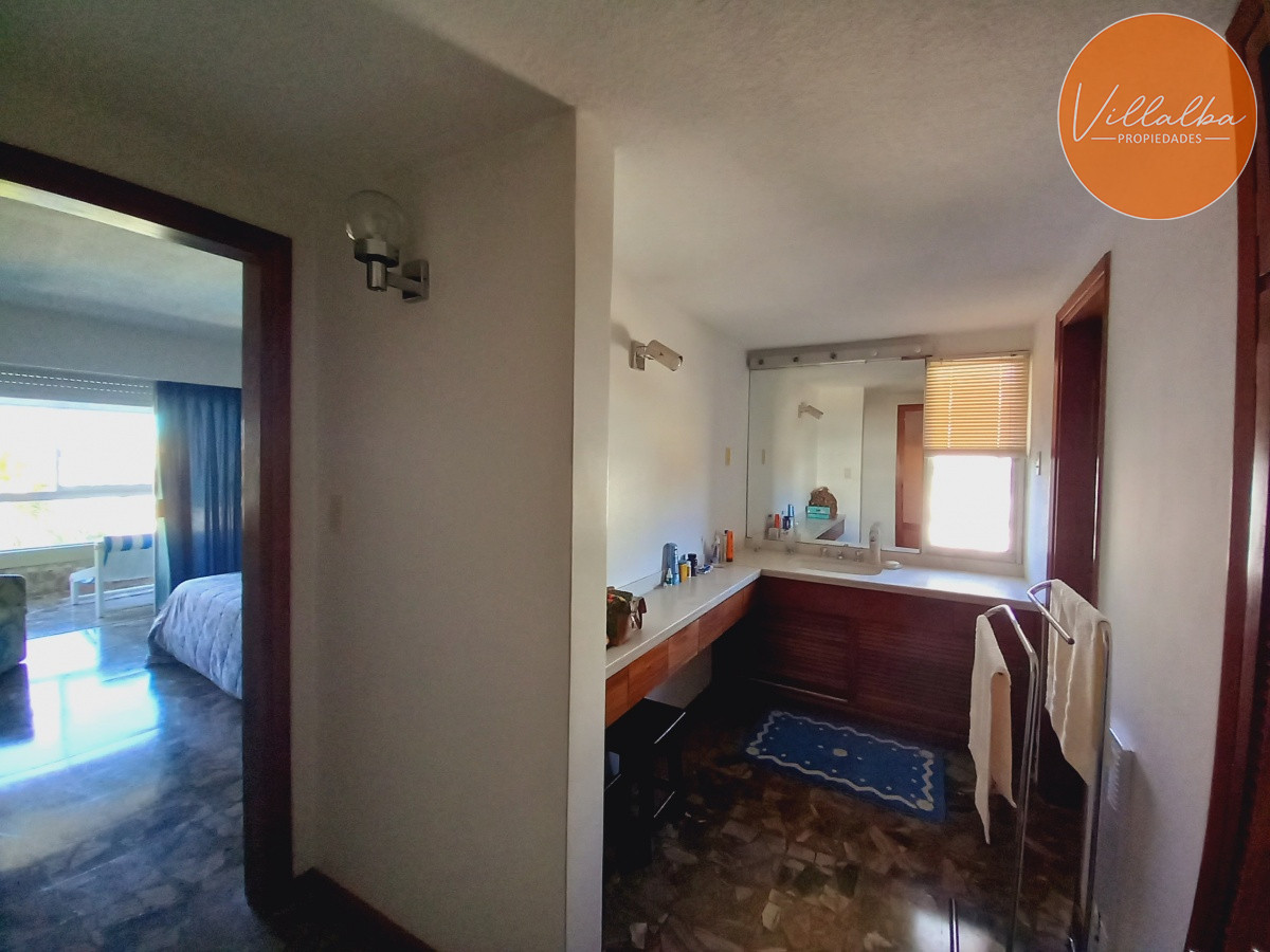 Apartamento ID.1163 - Playa mansa frente al mar, Amplios ambientes.