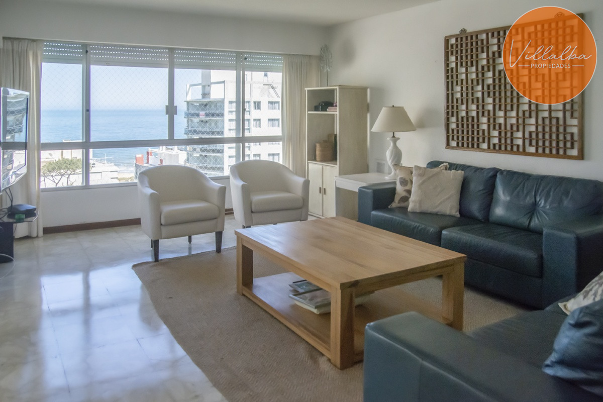 Apartamento ID.2167 - Apartamento en venta, Torre Fragata con hermosa vista al mar.