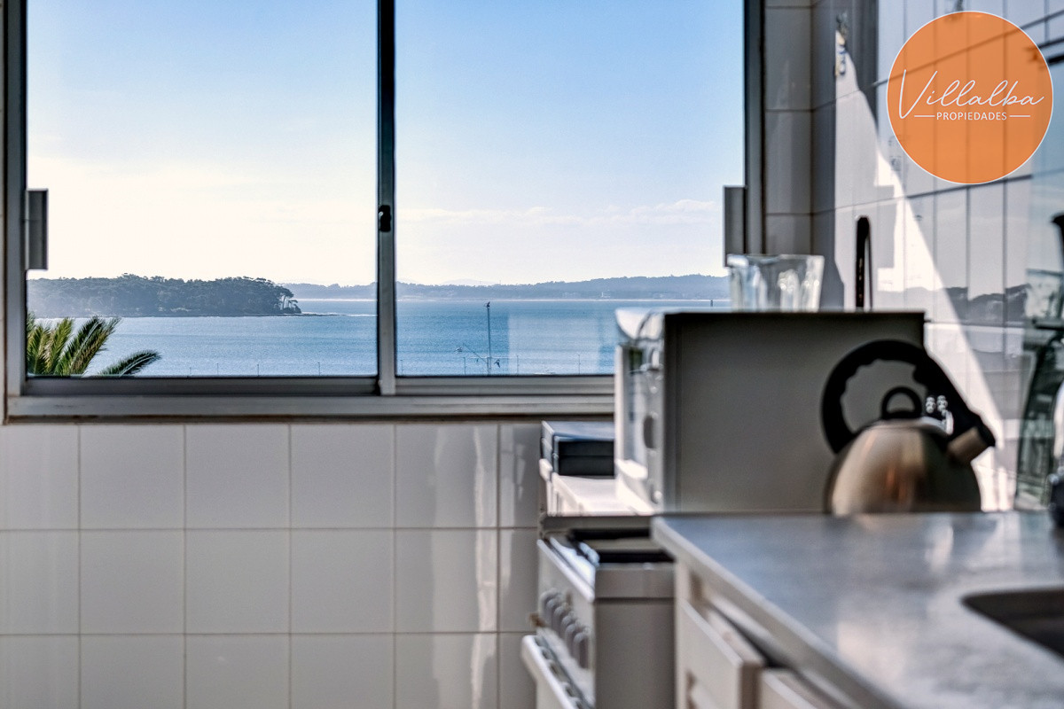 Apartamento ID.3442 - Venta de Apartamento 3 dormitorios , Punta del Este.