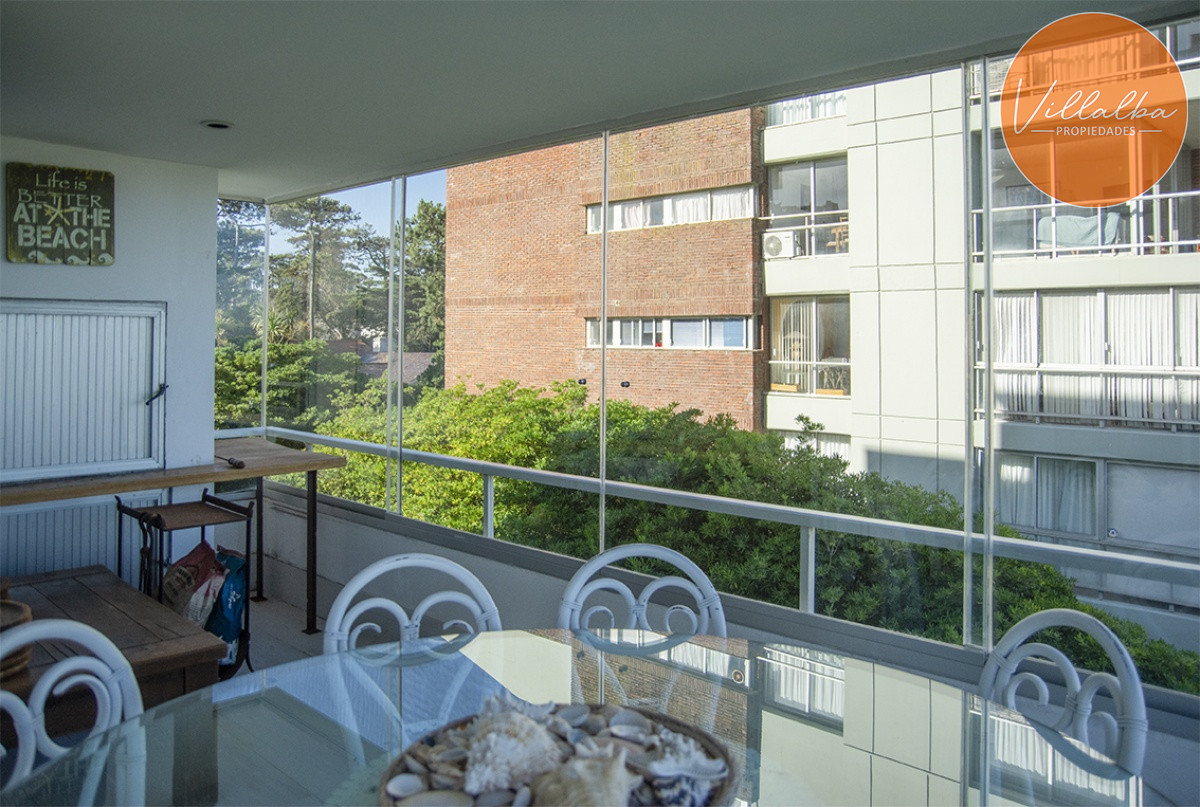Apartamento ID.2374 - Departamento en edificio Esturión.