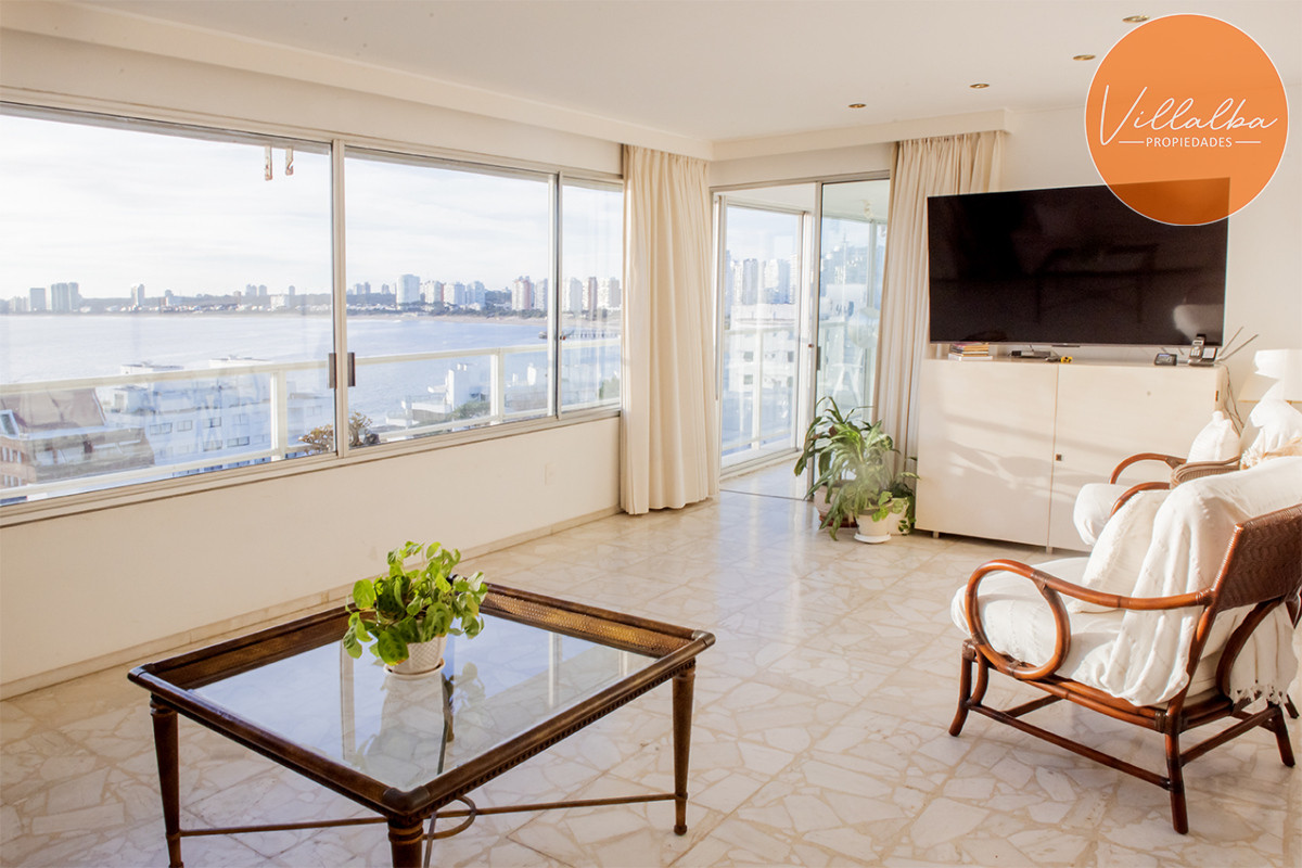Apartamento ID.3635 - Vende departamento de 3 dormitorios con vista al Puerto, Punta del Este
