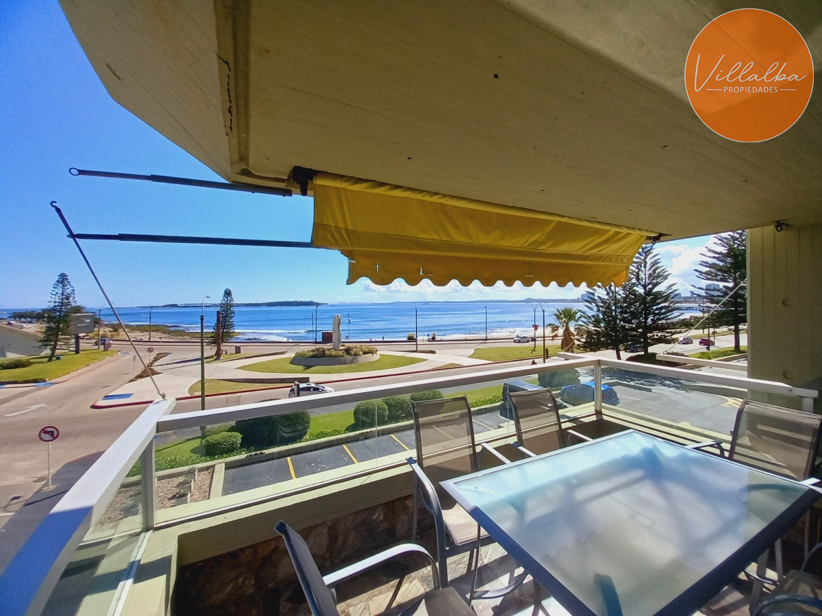 Apartamento ID.1163 - Playa mansa frente al mar, Amplios ambientes.
