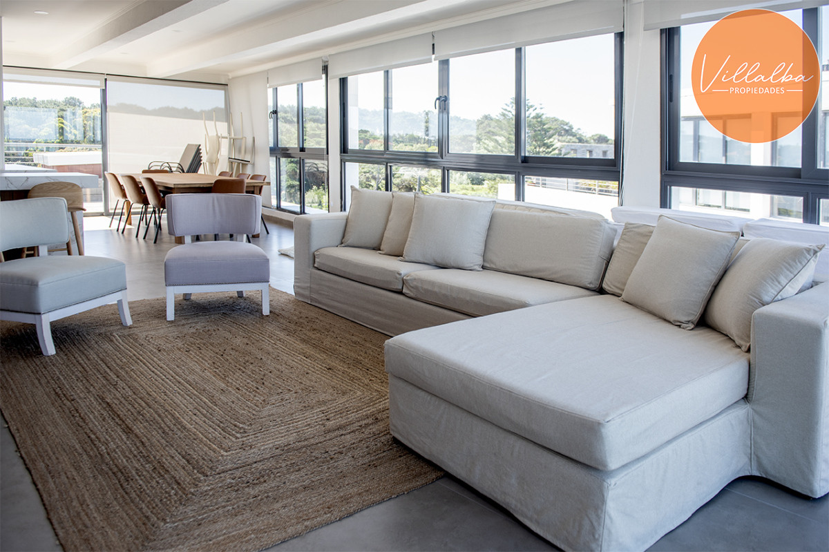 Apartamento ID.2367 - Penthouse frente al mar en venta, 3 suites. Blue Bird