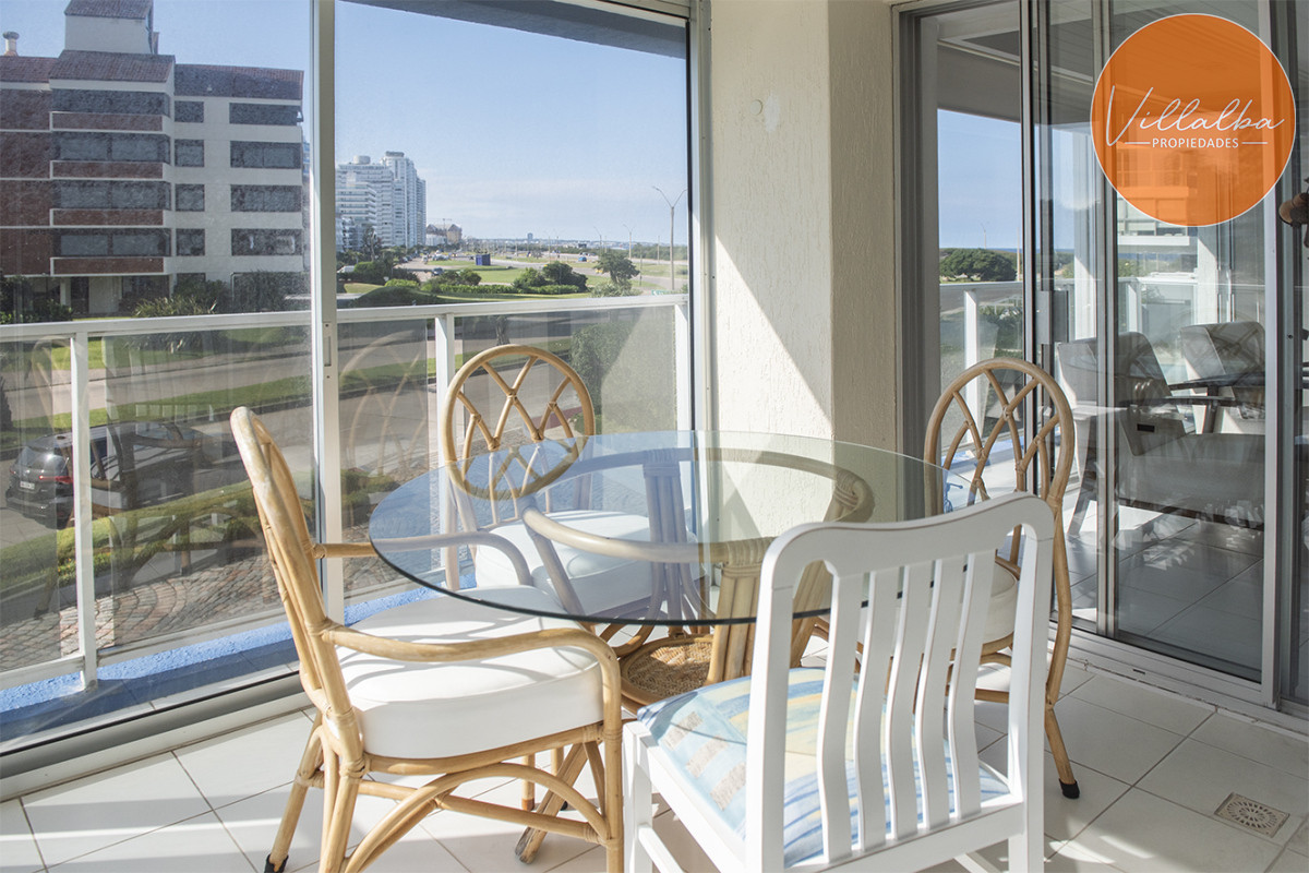 Apartamento ID.3480 - Vende departamento de 3 dormitorios en Ocean Tower, Punta del Este 