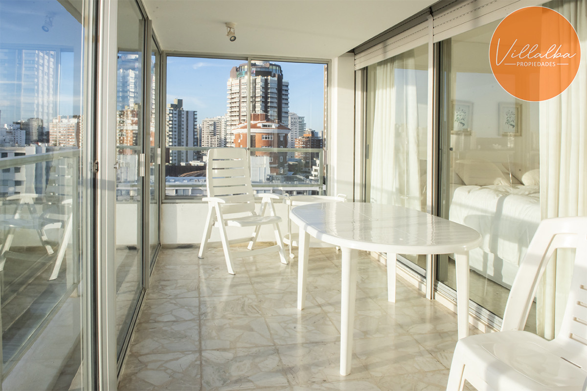 Apartamento ID.3635 - Vende departamento de 3 dormitorios con vista al Puerto, Punta del Este