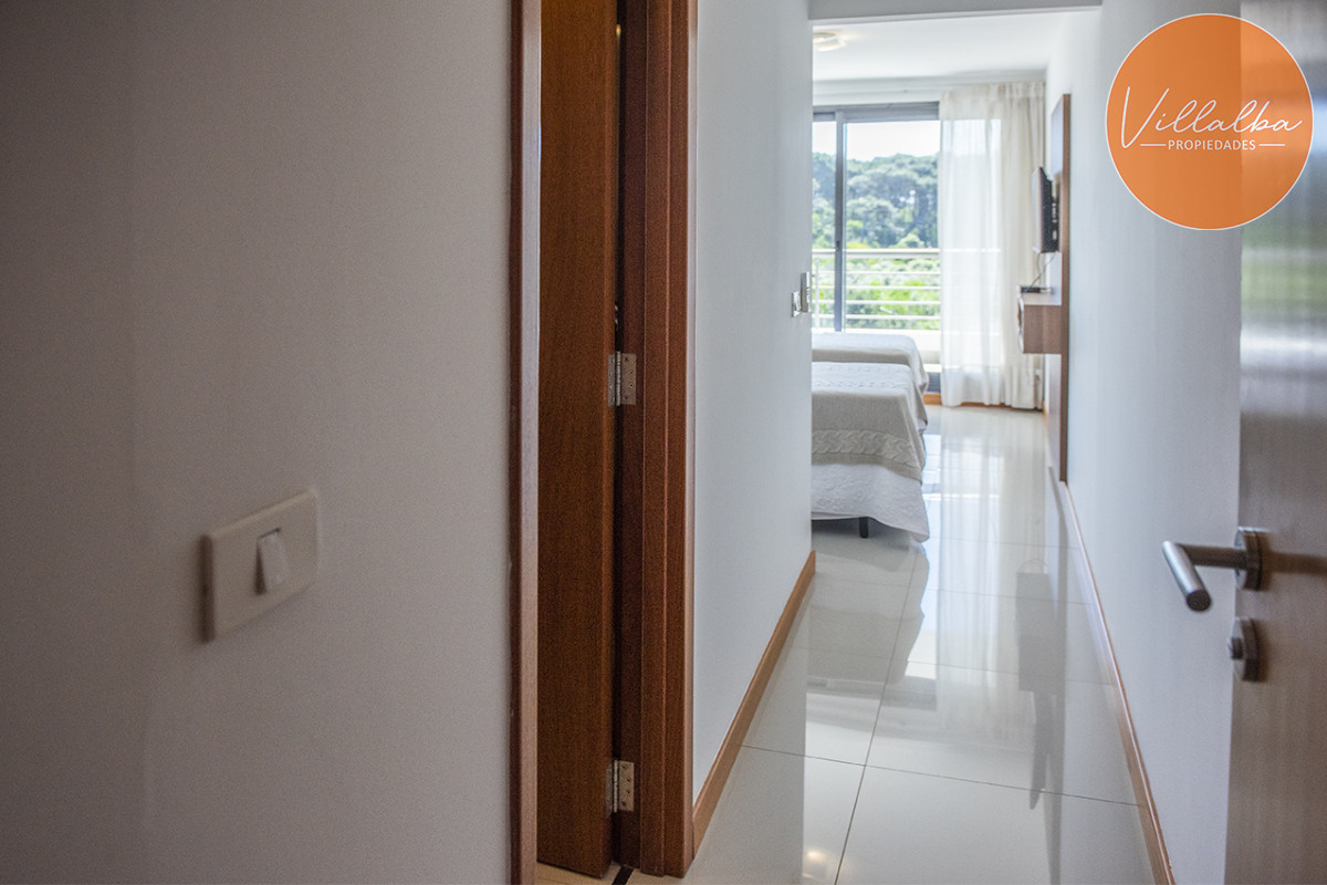 Apartamento ID.2367 - Penthouse frente al mar en venta, 3 suites. Blue Bird