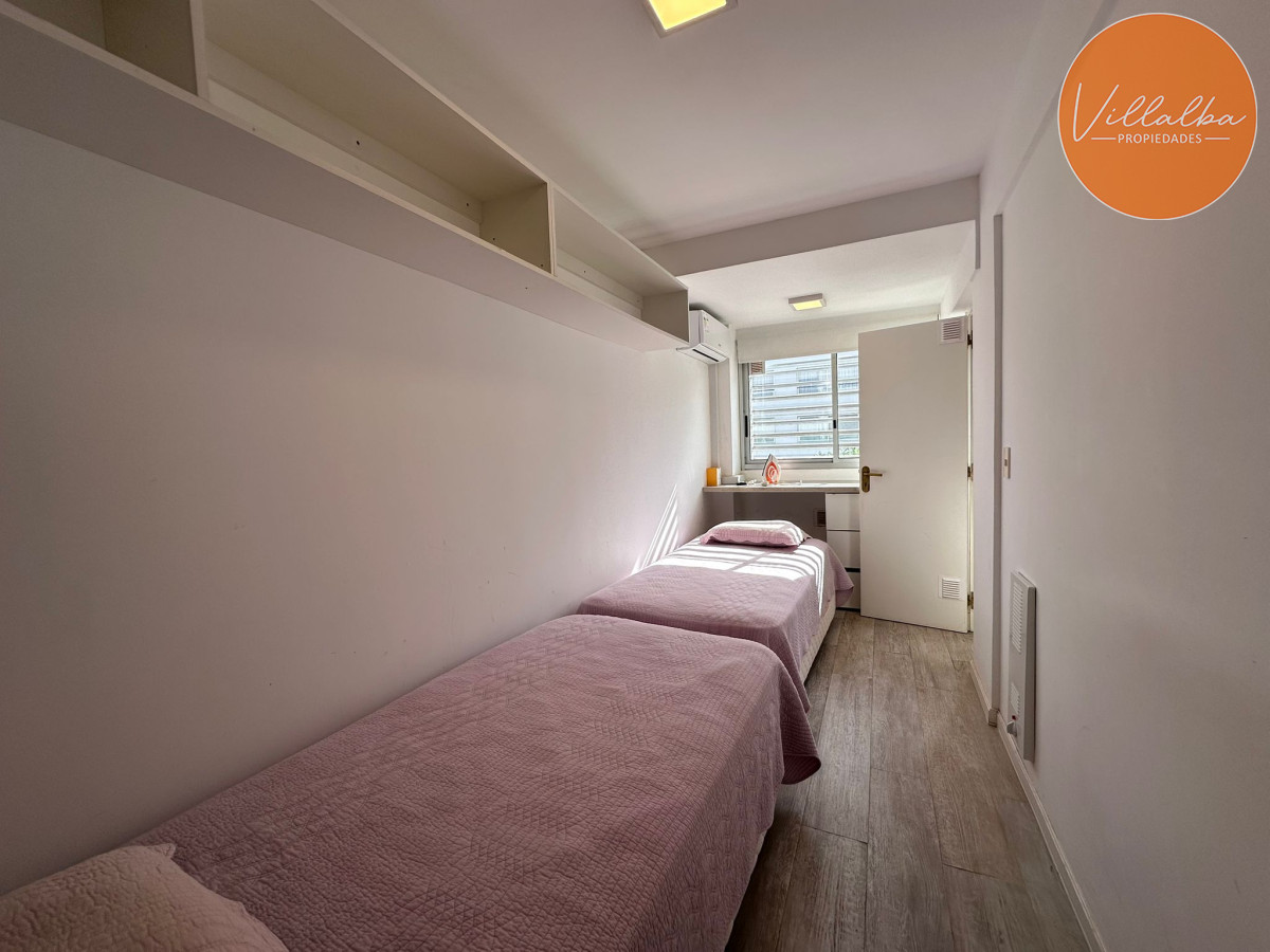Apartamento ID.3610 - Se vende departamento de 4 dormitorios , Playa brava, Esturion