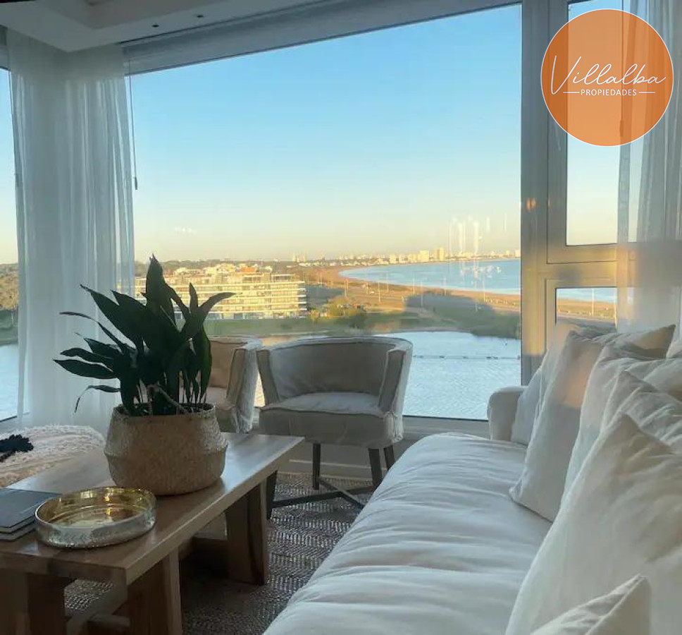 Apartamento ID.3358 - Vende apartamento con vista al mar de 3 suites, en Mansa- Punta del Este.