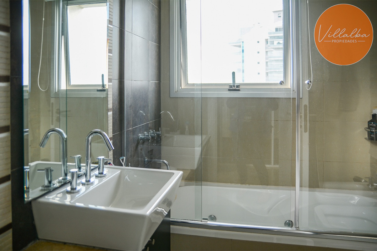 Apartamento ID.2201 - Departamento de 3 dormitorios en venta a pasos del mar. Gala Tower