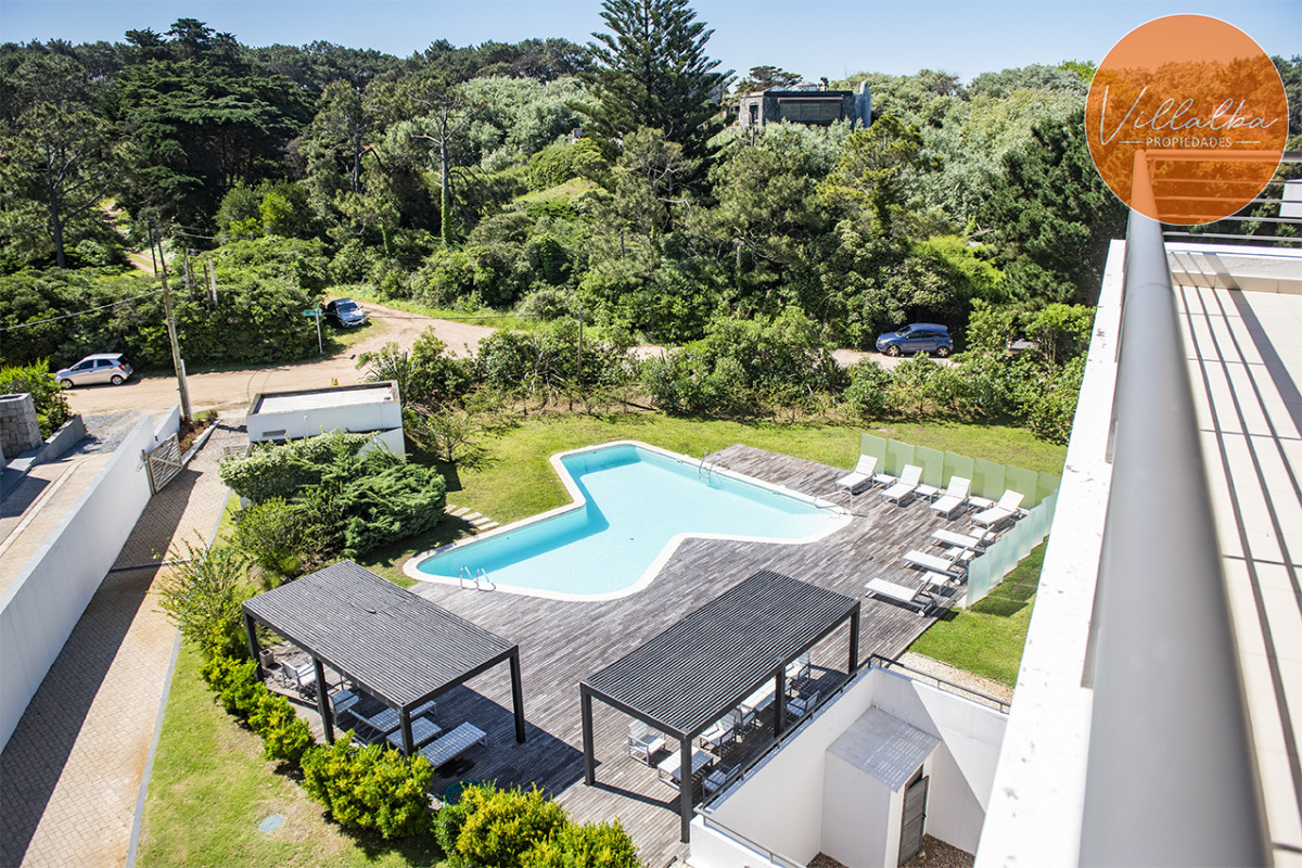 Apartamento ID.2367 - Penthouse frente al mar en venta, 3 suites. Blue Bird