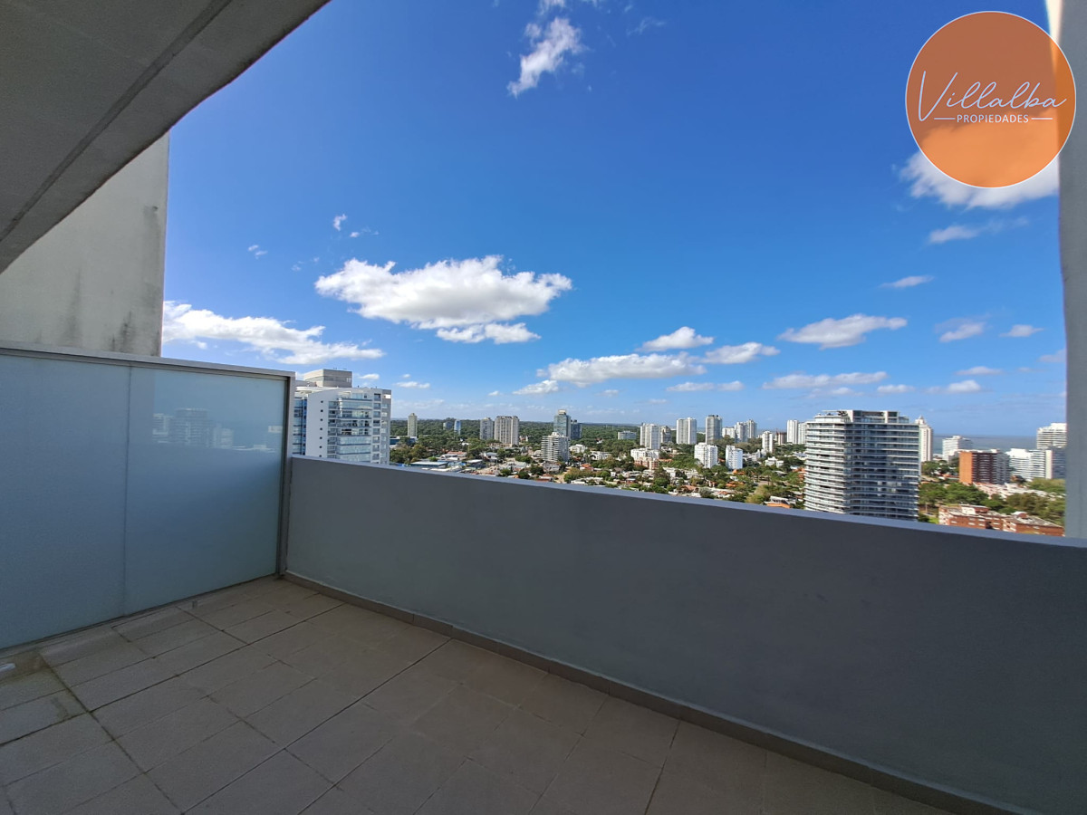 Apartamento ID.2256 - Espectacular penthouse a metros de playa mansa, 2 suites en venta!