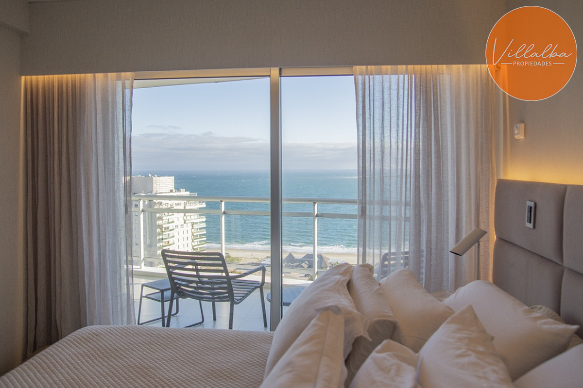 Apartamento ID.2384 - Oportunidad en playa mansa, finamente decorado. Sunrise Tower