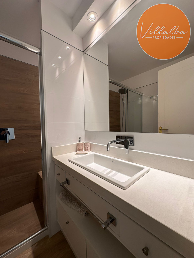 Apartamento ID.3610 - Se vende departamento de 4 dormitorios , Playa brava, Esturion