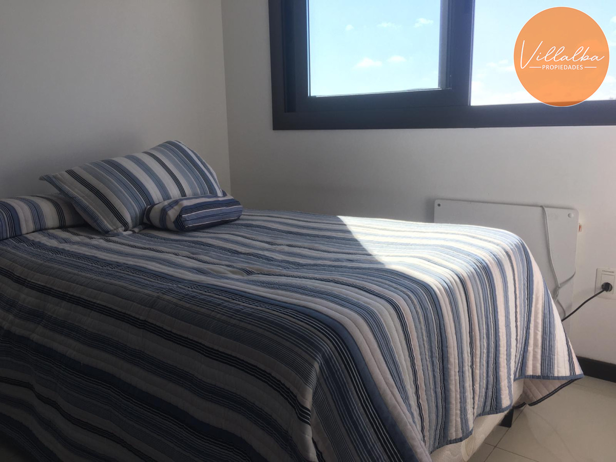 Apartamento ID.3468 - Vende apartamento de 2 dormitorios en Stradivarius, Punta del Este