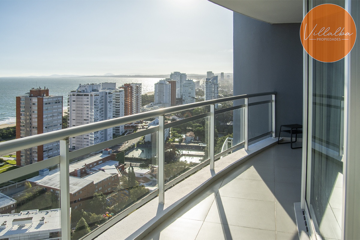 Apartamento ID.2384 - Oportunidad en playa mansa, finamente decorado. Sunrise Tower
