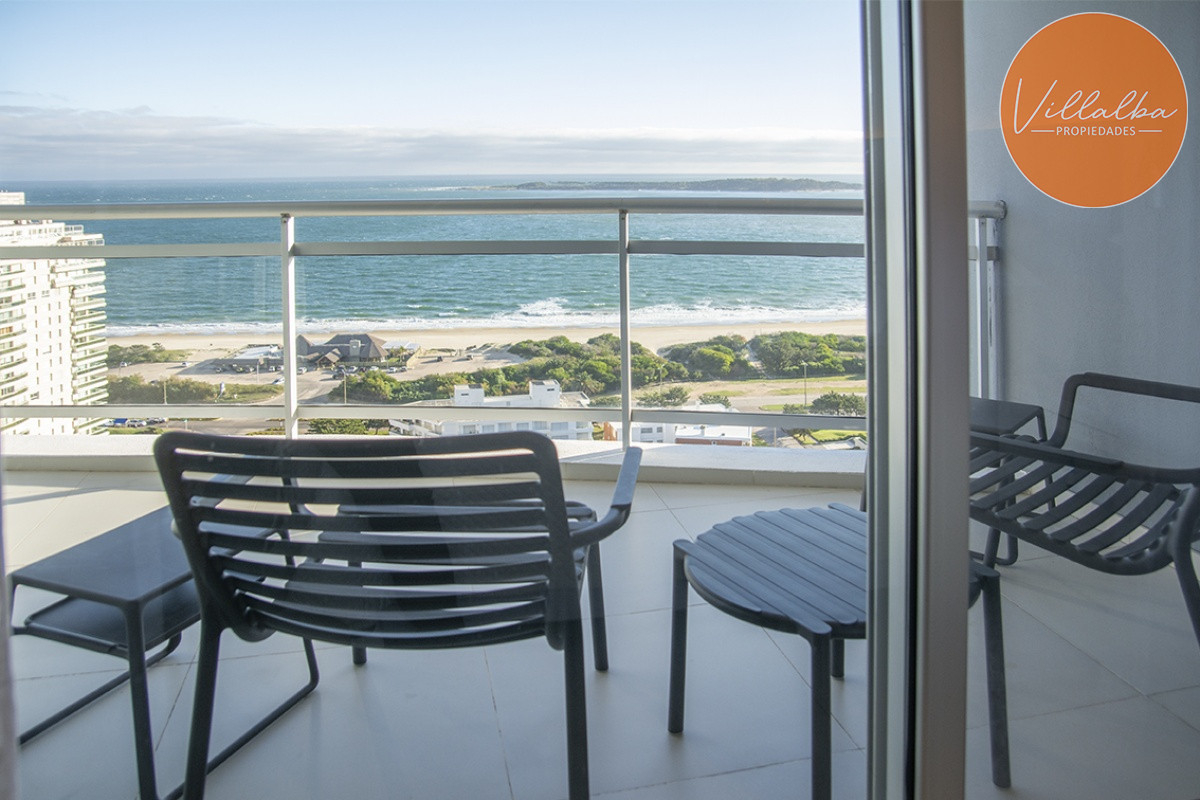 Apartamento ID.2384 - Oportunidad en playa mansa, finamente decorado. Sunrise Tower