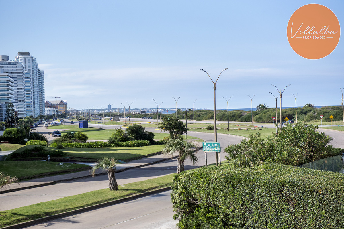 Apartamento ID.3480 - Vende departamento de 3 dormitorios en Ocean Tower, Punta del Este 