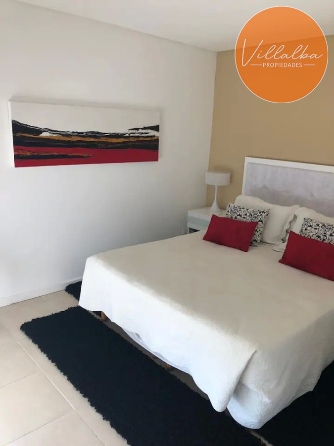 Apartamento ID.2220 - Hermosa vista, comodo y acogedor departamento en venta.