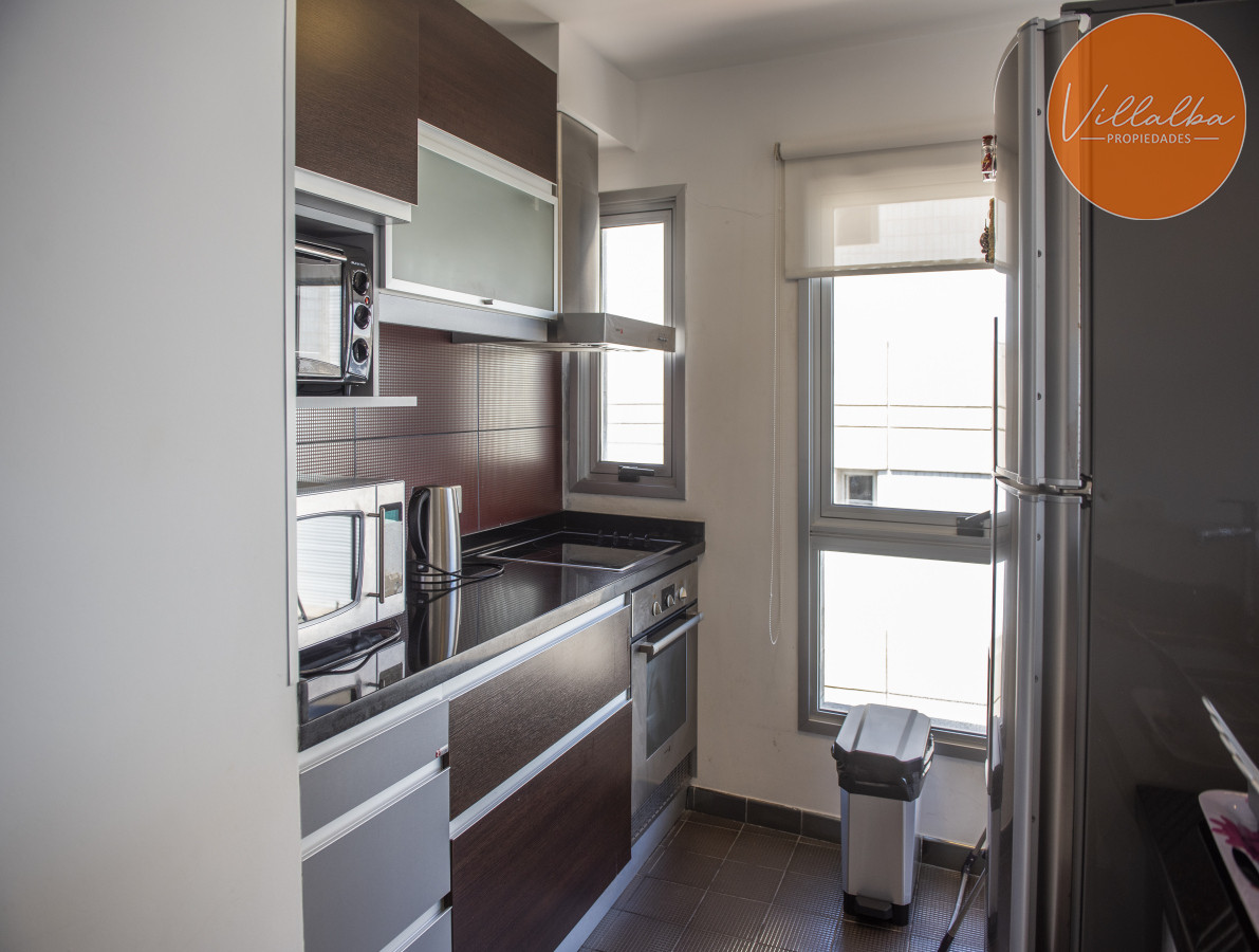 Apartamento ID.865 - Hermoso Ph con azotea propia, parrillero, 2 dormitorios, No te lo pierdas.