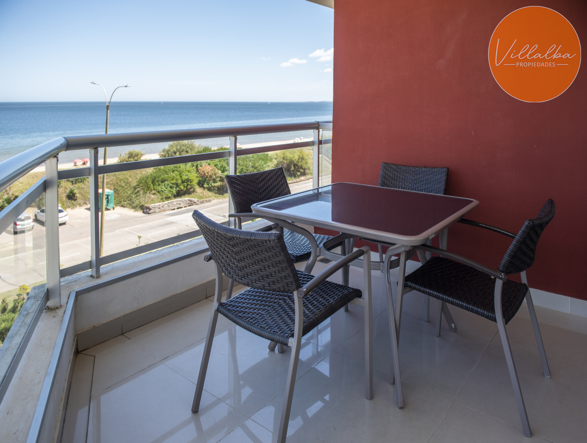 Apartamento ID.865 - Hermoso Ph con azotea propia, parrillero, 2 dormitorios, No te lo pierdas.
