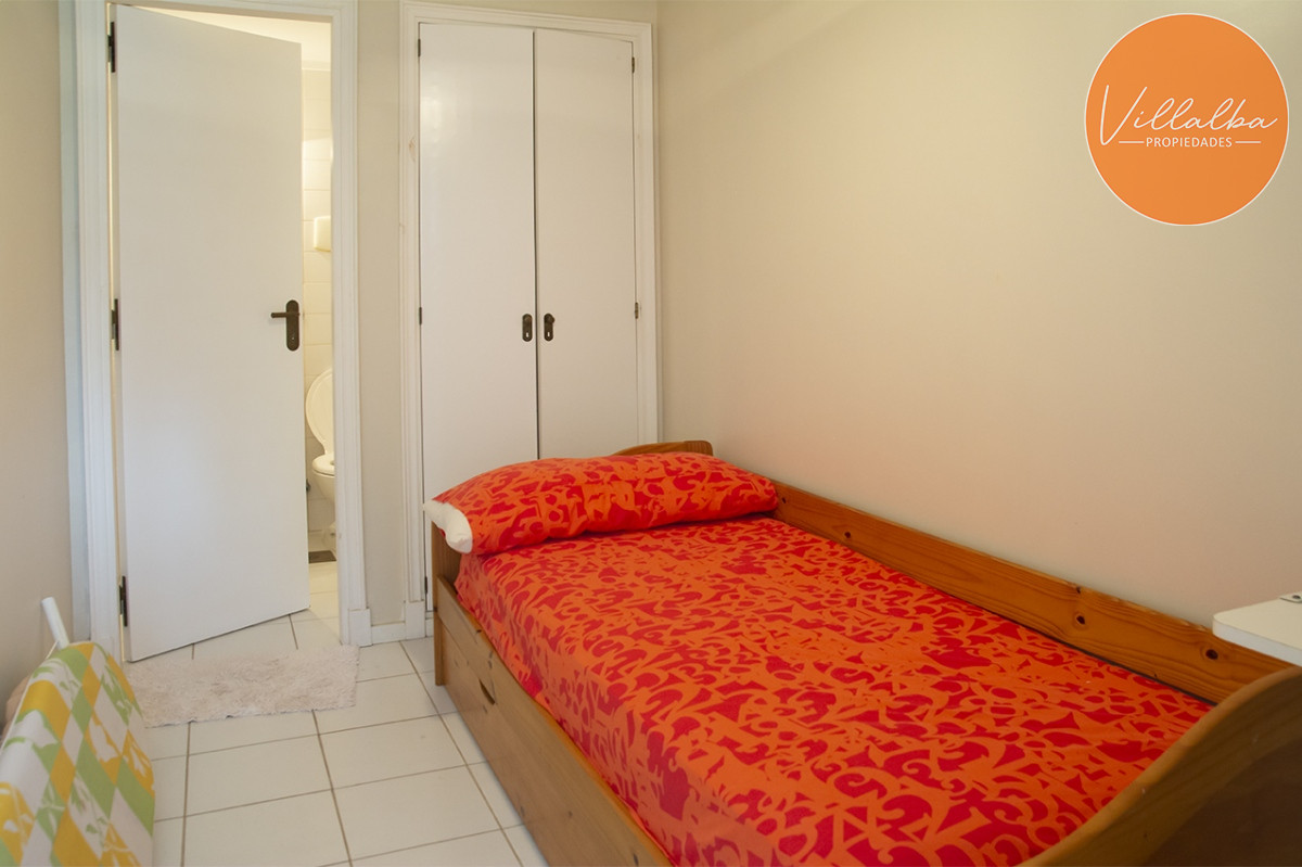 Apartamento ID.3609 - Apartamento de 4 dormitorios en Punta del Este frente al mar en Playa Brava