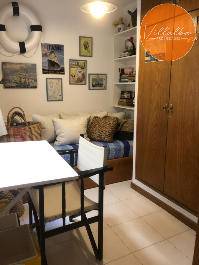 Apartamento ID.2020 - Oportunidad para comprar apartamento en primera línea financiado, con vista frontal al mar. Punta del Este.