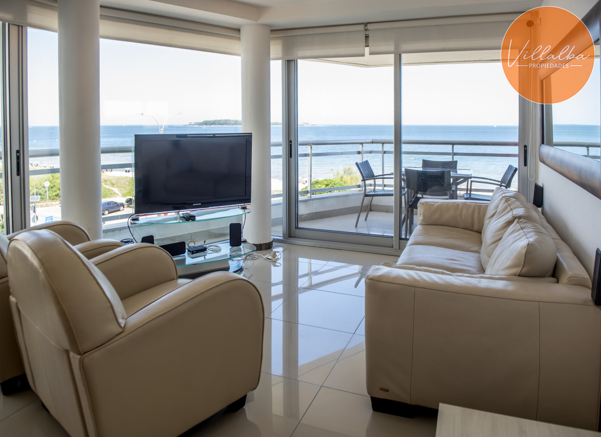 Apartamento ID.865 - Hermoso Ph con azotea propia, parrillero, 2 dormitorios, No te lo pierdas.