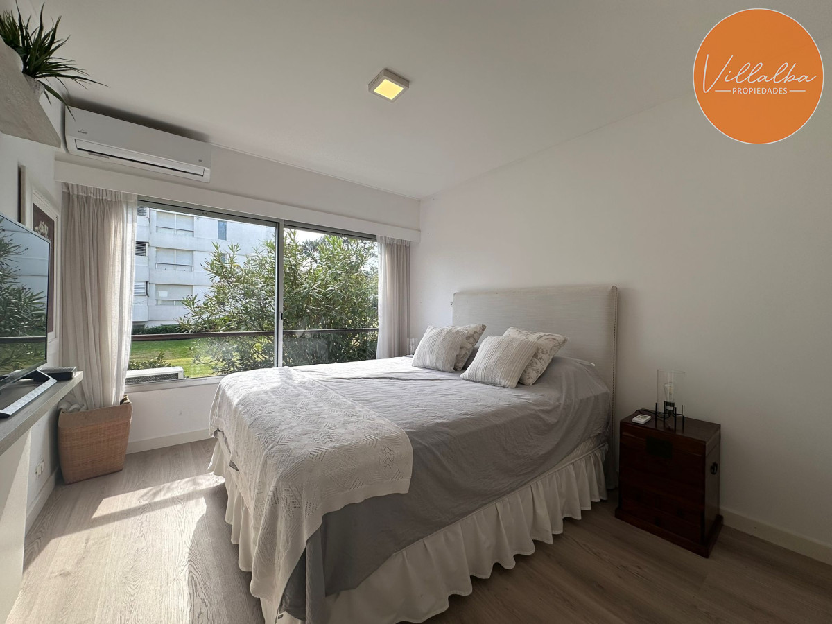 Apartamento ID.3610 - Se vende departamento de 4 dormitorios , Playa brava, Esturion