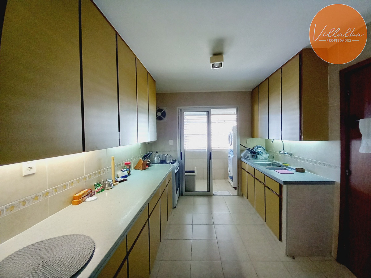 Apartamento ID.1163 - Playa mansa frente al mar, Amplios ambientes.