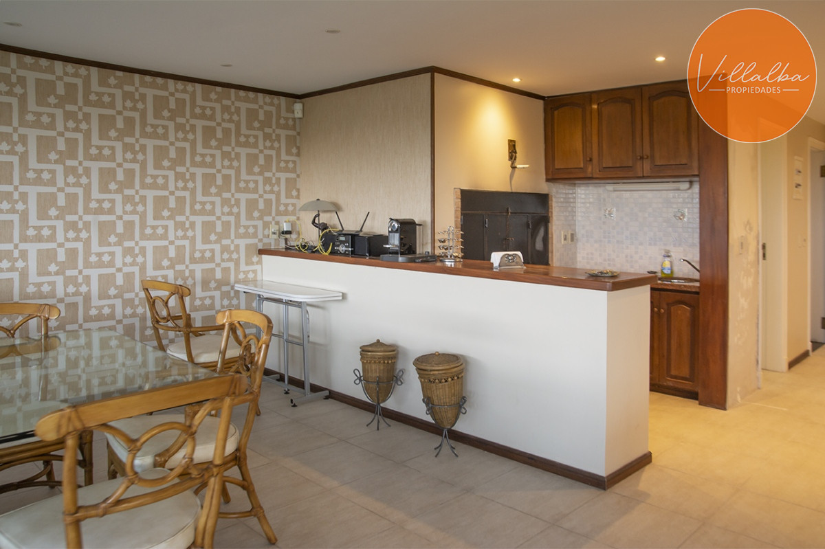 Apartamento ID.3609 - Apartamento de 4 dormitorios en Punta del Este frente al mar en Playa Brava