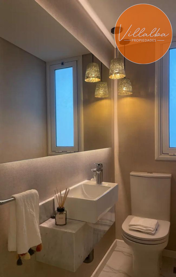 Apartamento ID.3358 - Vende apartamento con vista al mar de 3 suites, en Mansa- Punta del Este.