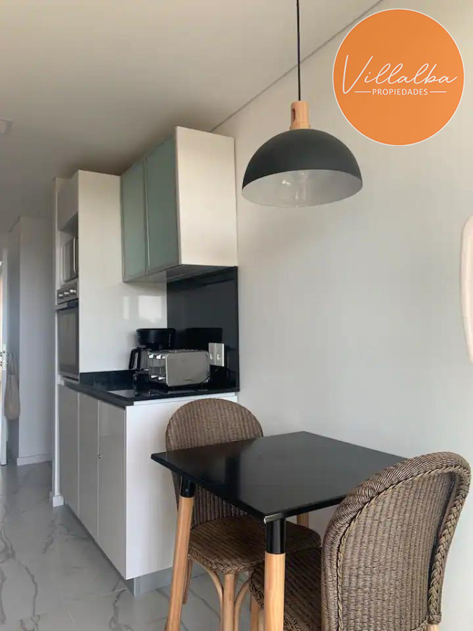 Apartamento ID.3358 - Vende apartamento con vista al mar de 3 suites, en Mansa- Punta del Este.