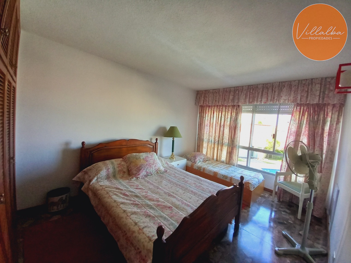 Apartamento ID.1163 - Playa mansa frente al mar, Amplios ambientes.