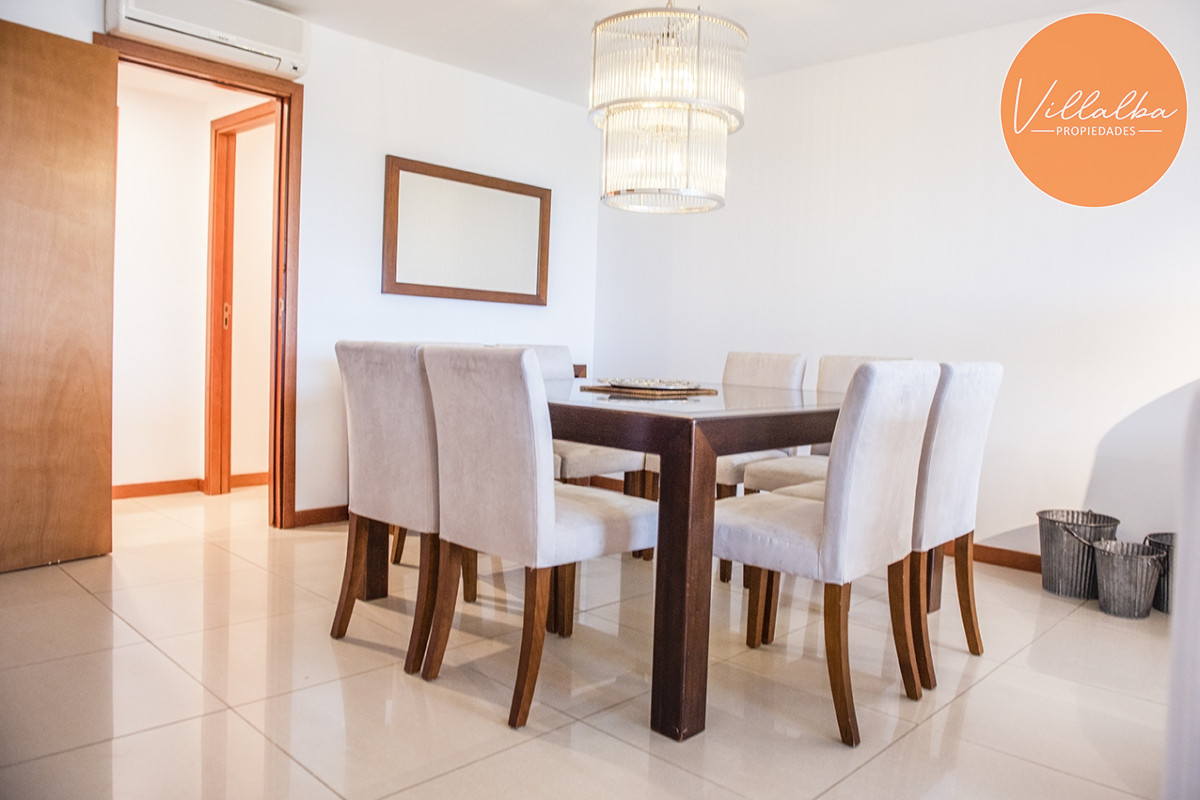 Apartamento ID.2369 - Hermoso Departamento en venta frente a Playa Brava, 3 dorm + dep. Marigot Brava