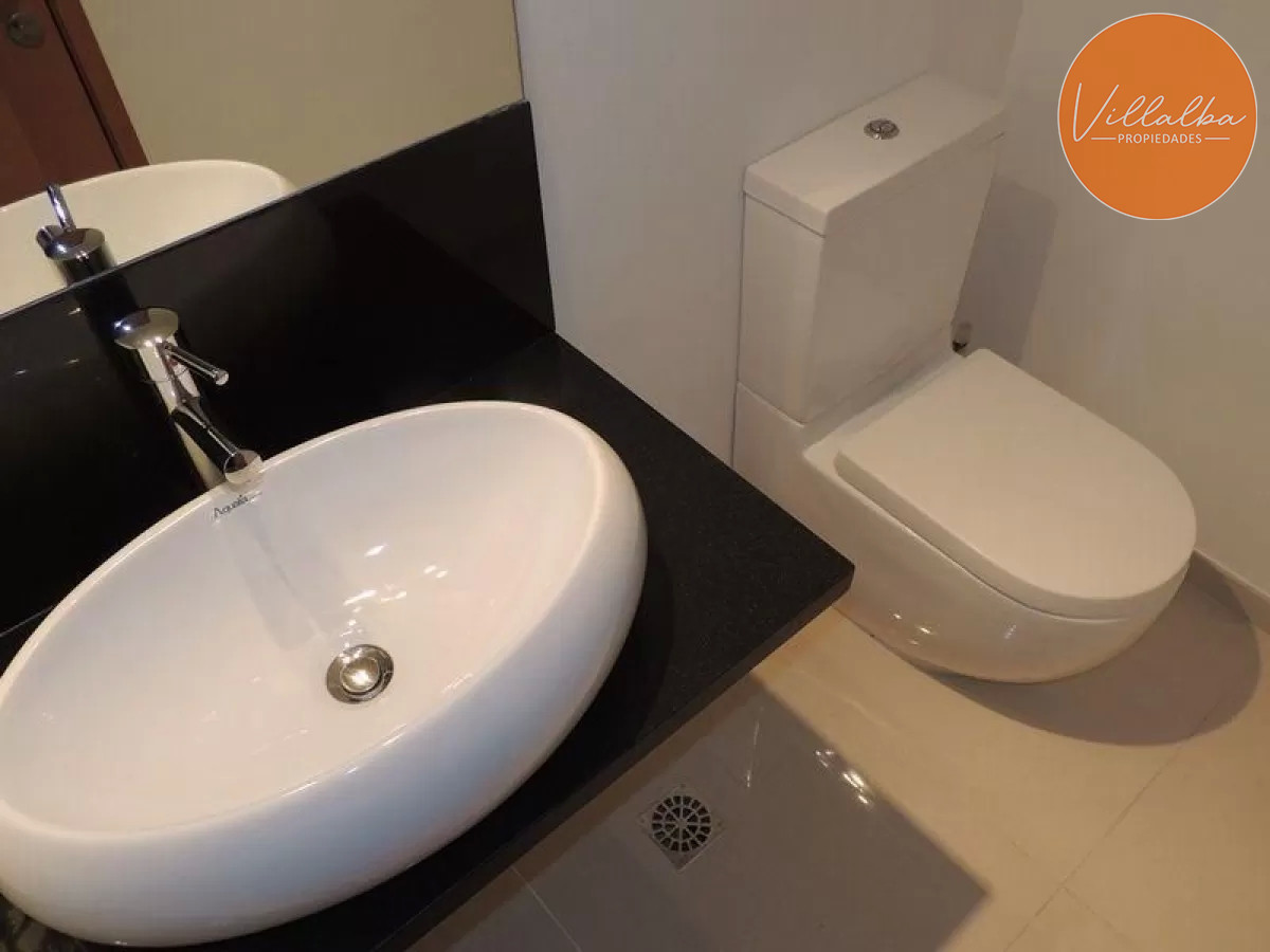 Apartamento ID.2385 - Lindo departamento en excelente zona a metros de Playa Mansa. Amenities. 
