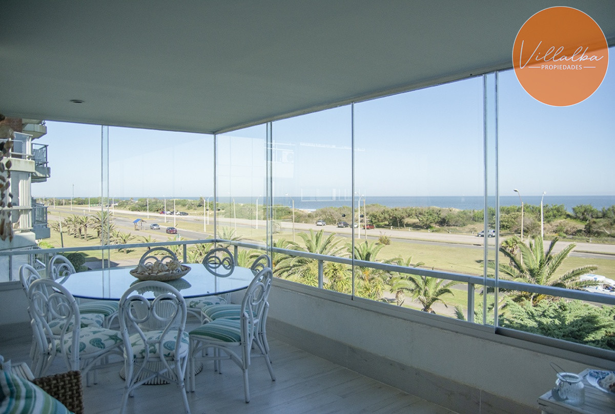 Apartamento ID.2374 - Departamento en edificio Esturión.