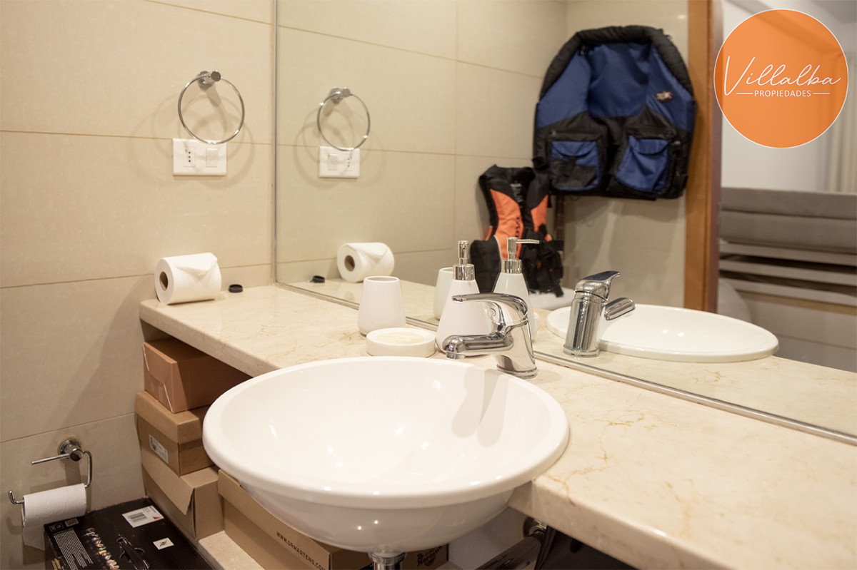 Apartamento ID.2369 - Hermoso Departamento en venta frente a Playa Brava, 3 dorm + dep. Marigot Brava