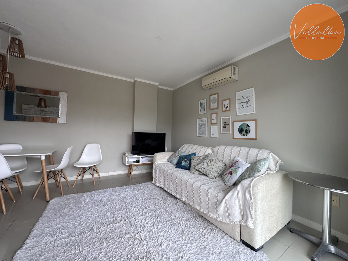 Apartamento ID.3309 - Vende apartamento en playa mansa de 1 dormitorio con parrillero, Punta del Este 