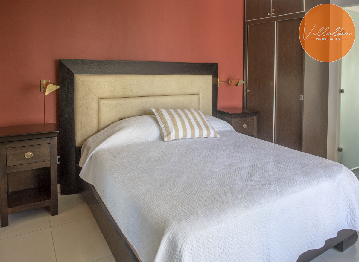 Apartamento ID.865 - Hermoso Ph con azotea propia, parrillero, 2 dormitorios, No te lo pierdas.