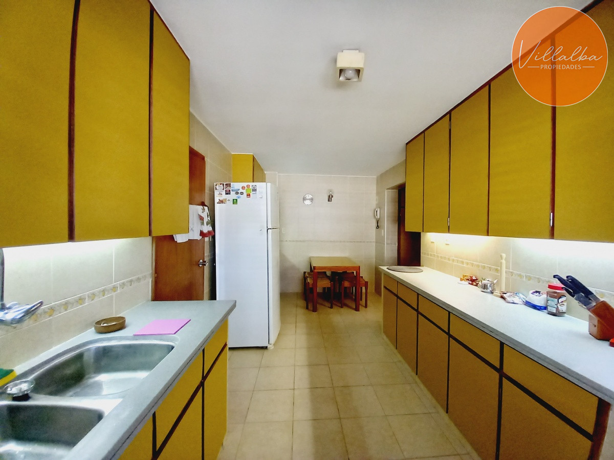 Apartamento ID.1163 - Playa mansa frente al mar, Amplios ambientes.